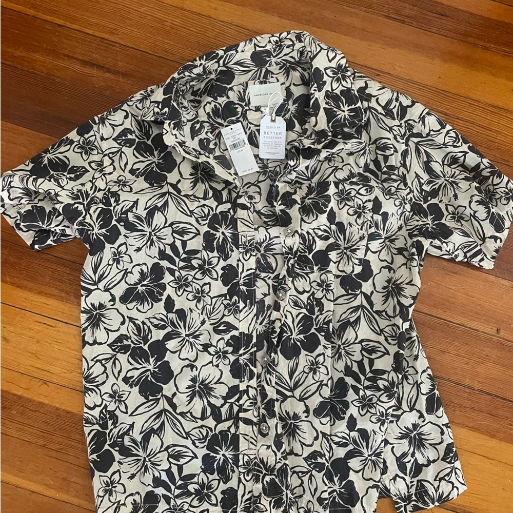 Brand new American Eagle Button Down Beach Shirt.